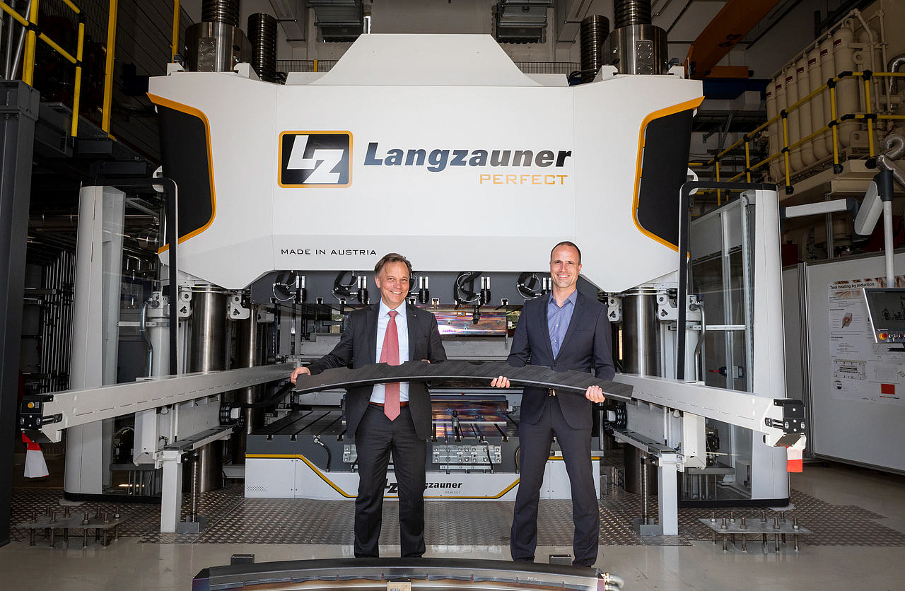 Langzauner_Kurzhubpresse_Vorstellung Short-stroke presses from Langzauner