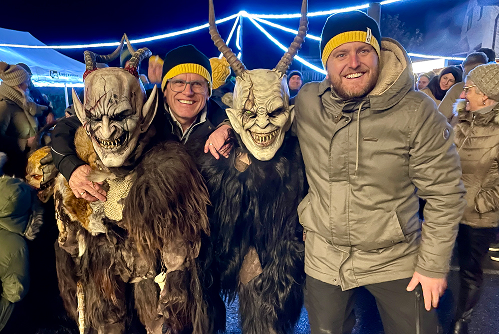 langzauner-adventmarkt-perchten-mitarbeiter
