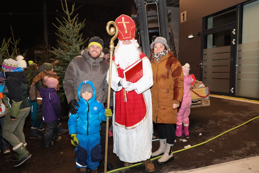 Nikolaus mit Familie Witzmann