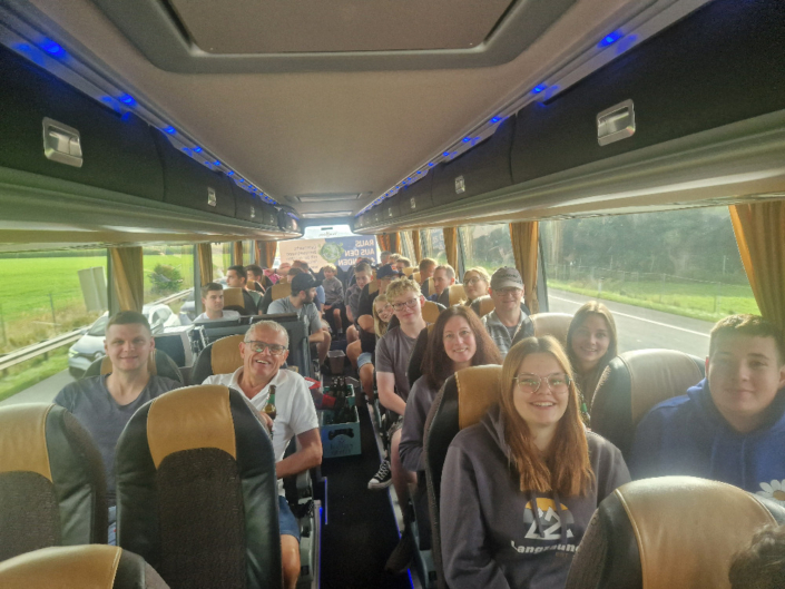 Langzauner Mitarbeiter im Bus Langzauner Mitarbeiter im Bus